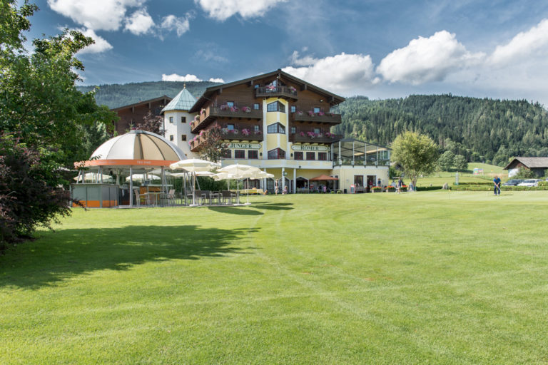 Hotel Junger Römer direkt am Golfplatz - Kopie